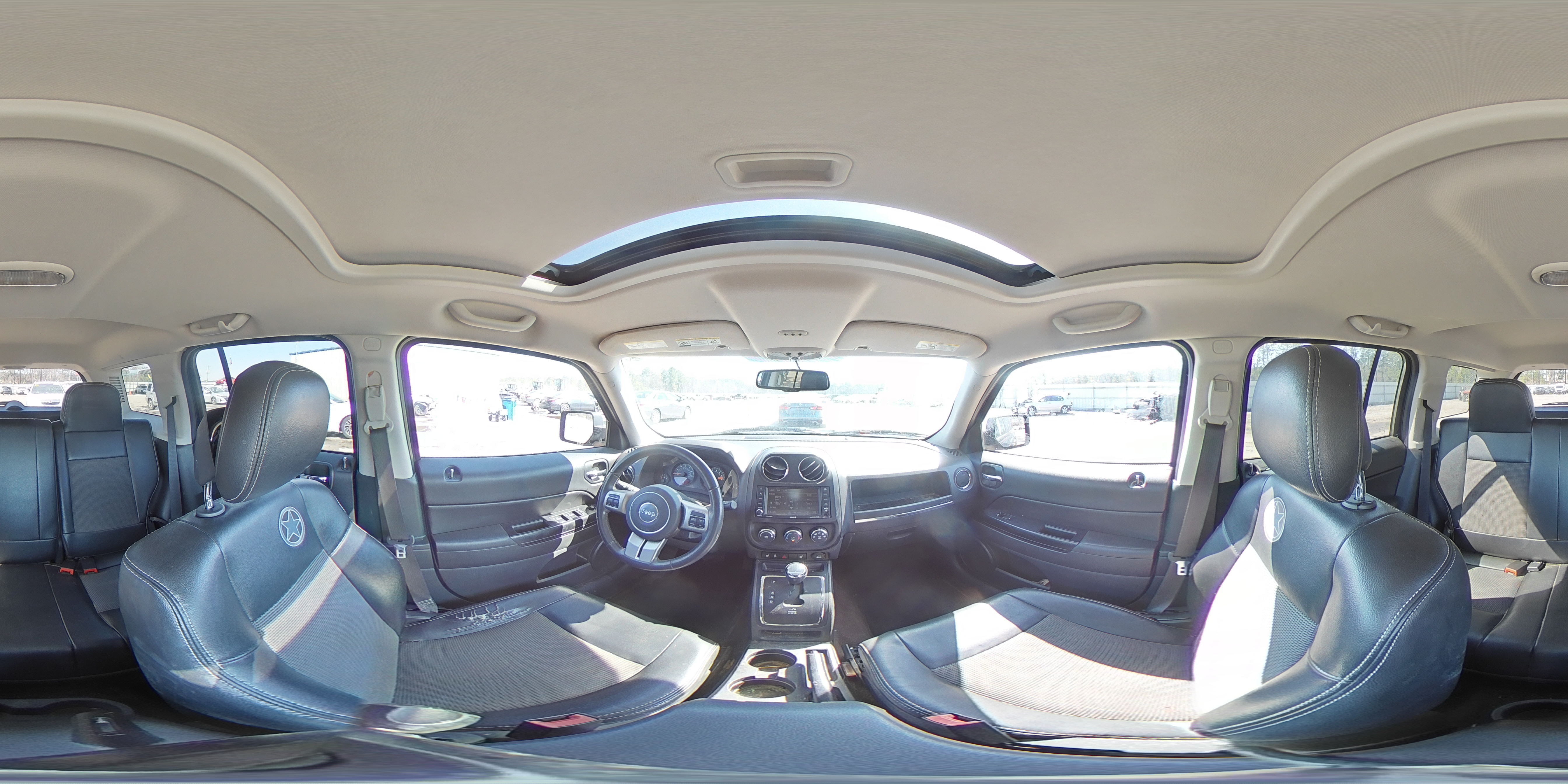 2014 Jeep Liberty (Patriot) - Image 15