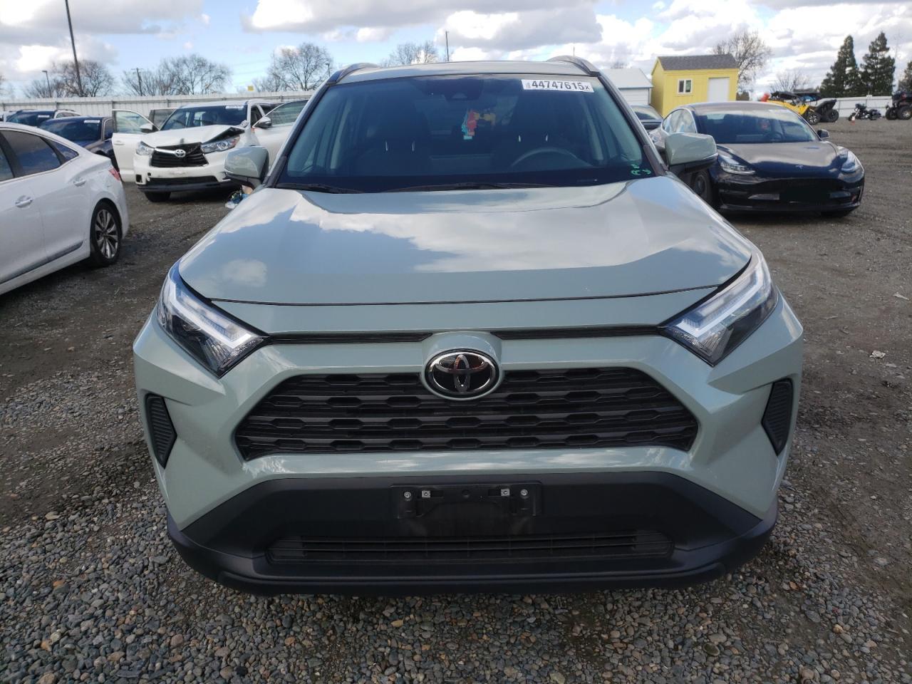 2022 Toyota RAV 4 - Image 5