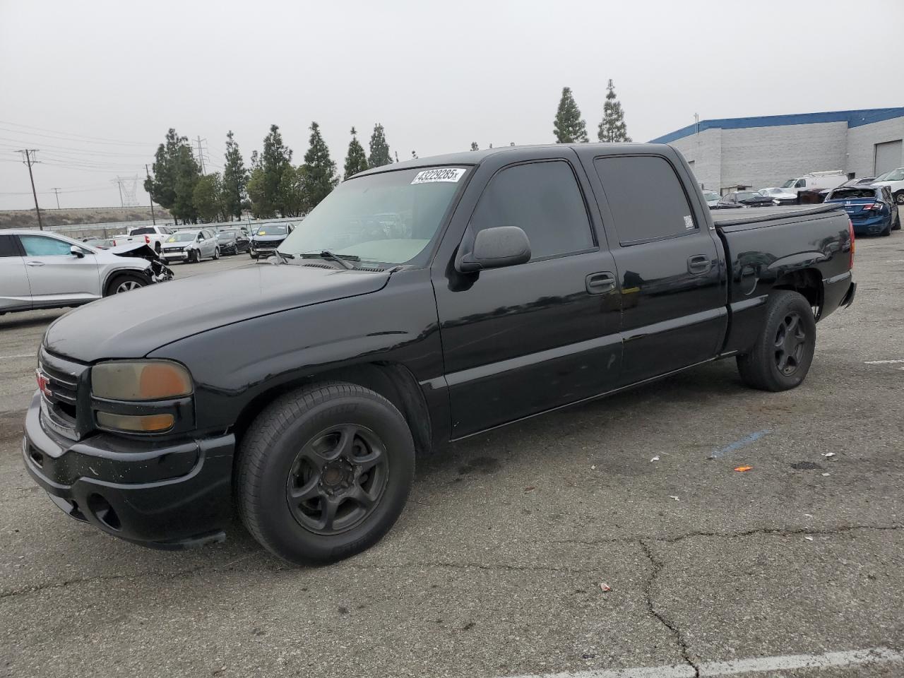 2005 GMC Sierra - Image 1