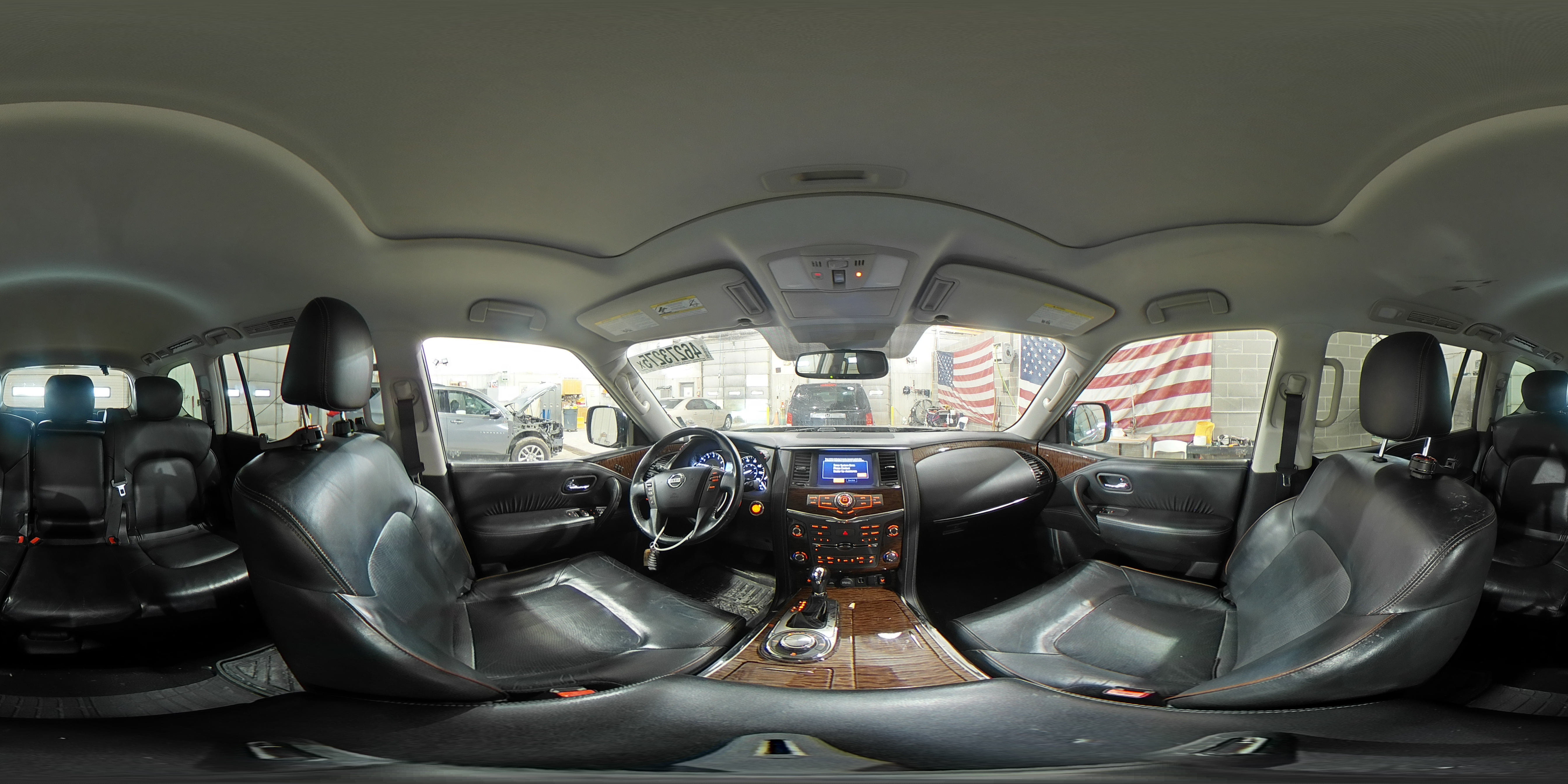 2018 Nissan Armada - Image 14