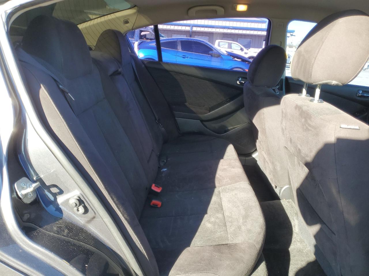 2012 Nissan Altima - Image 10