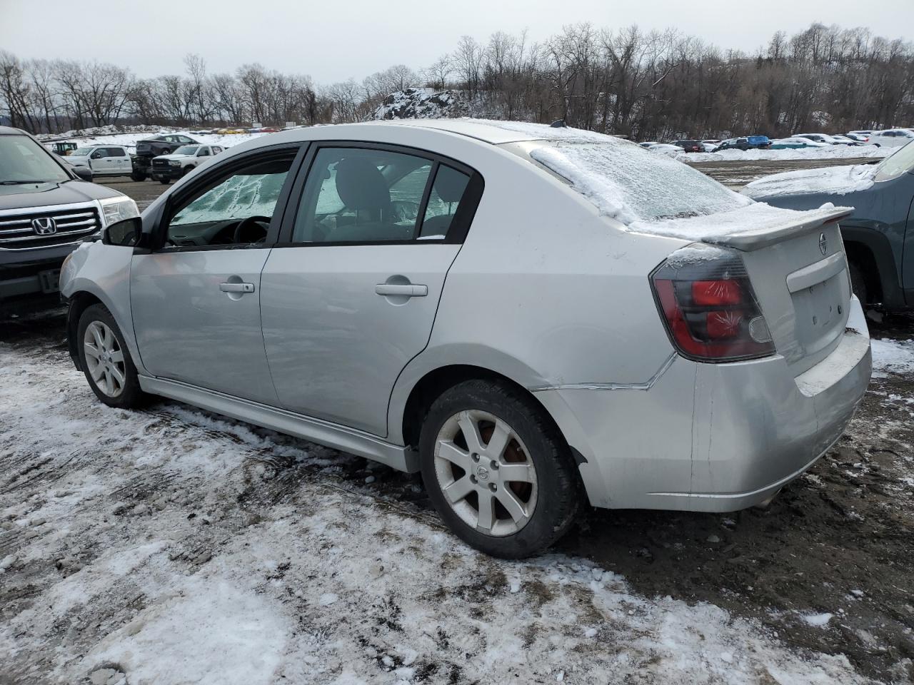 2011 Nissan Sentra - Image 2