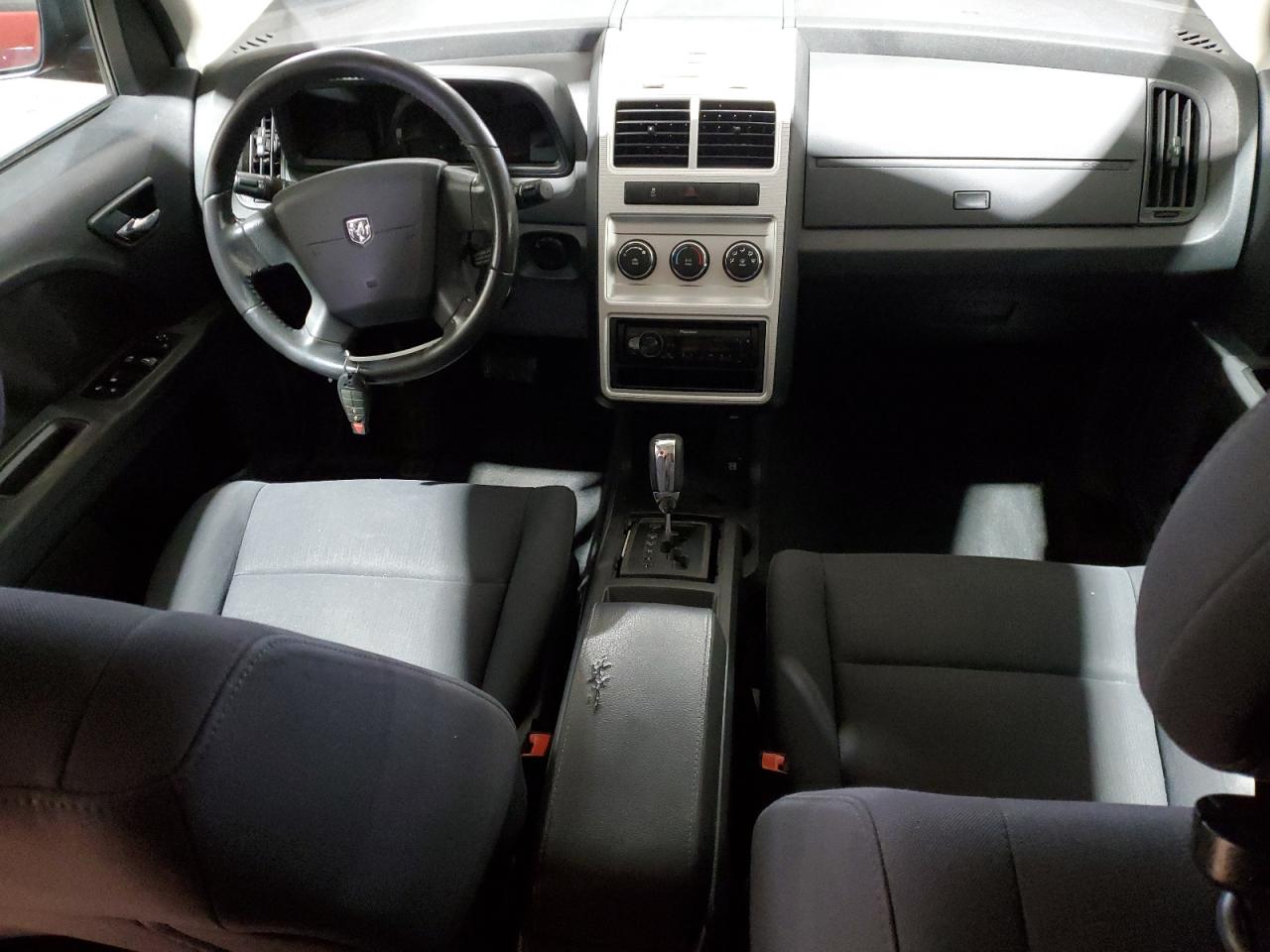 2010 Dodge Journey - Image 8