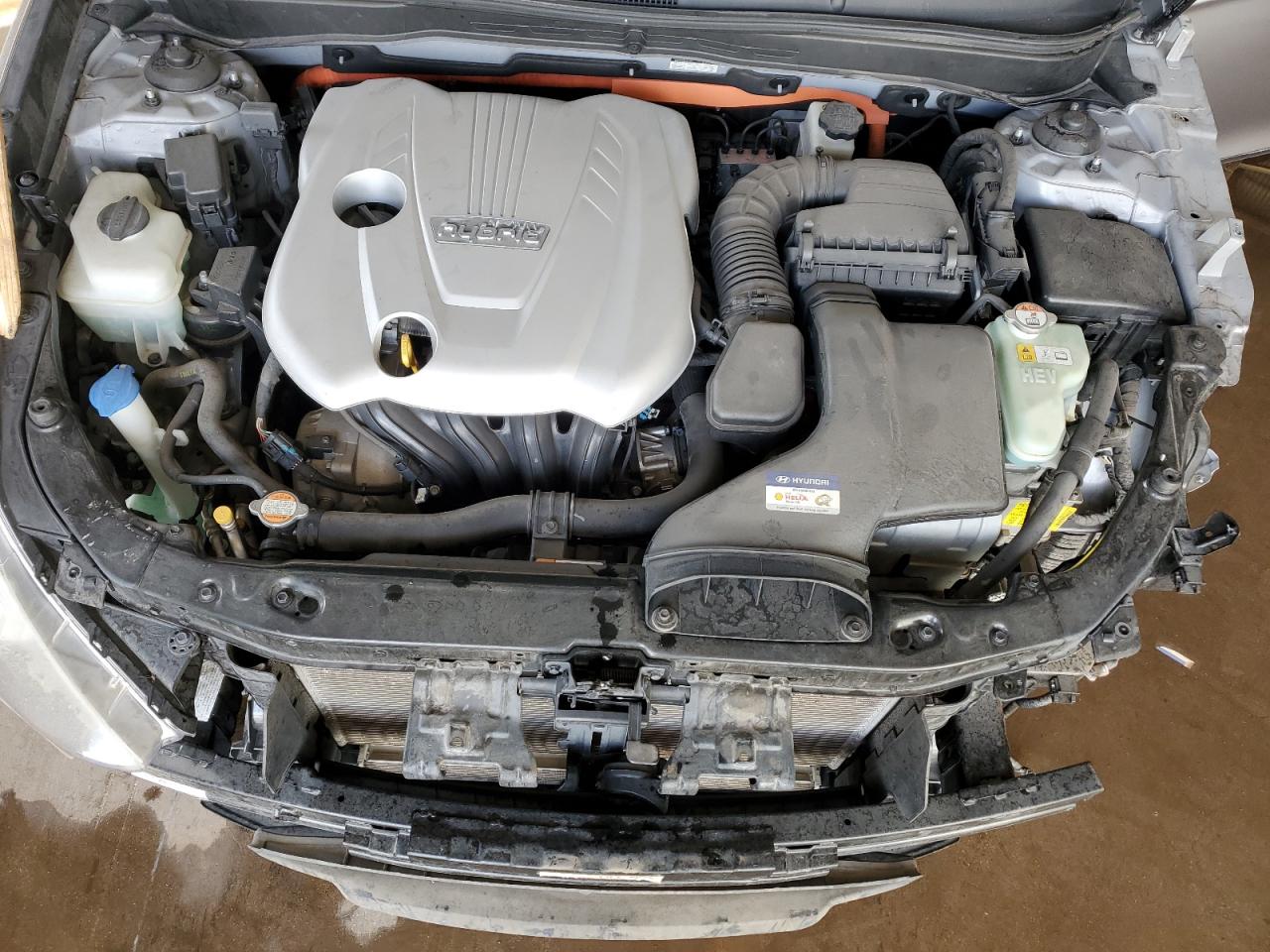 2012 Hyundai Sonata - Image 11