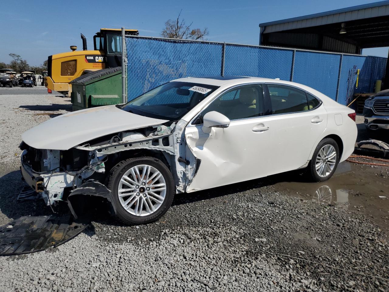 2015 Lexus ES - Image 1