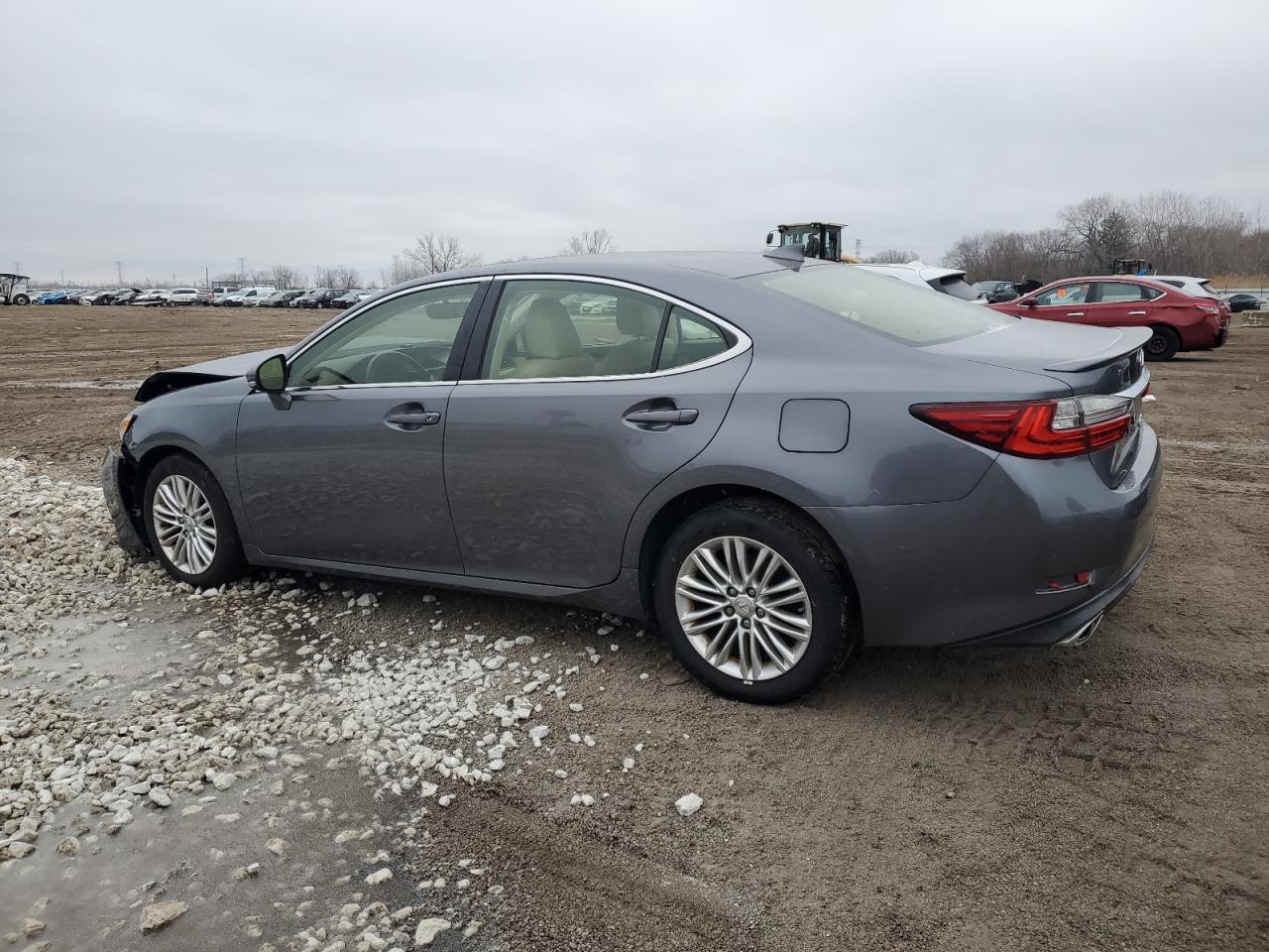 2016 Lexus ES - Image 2
