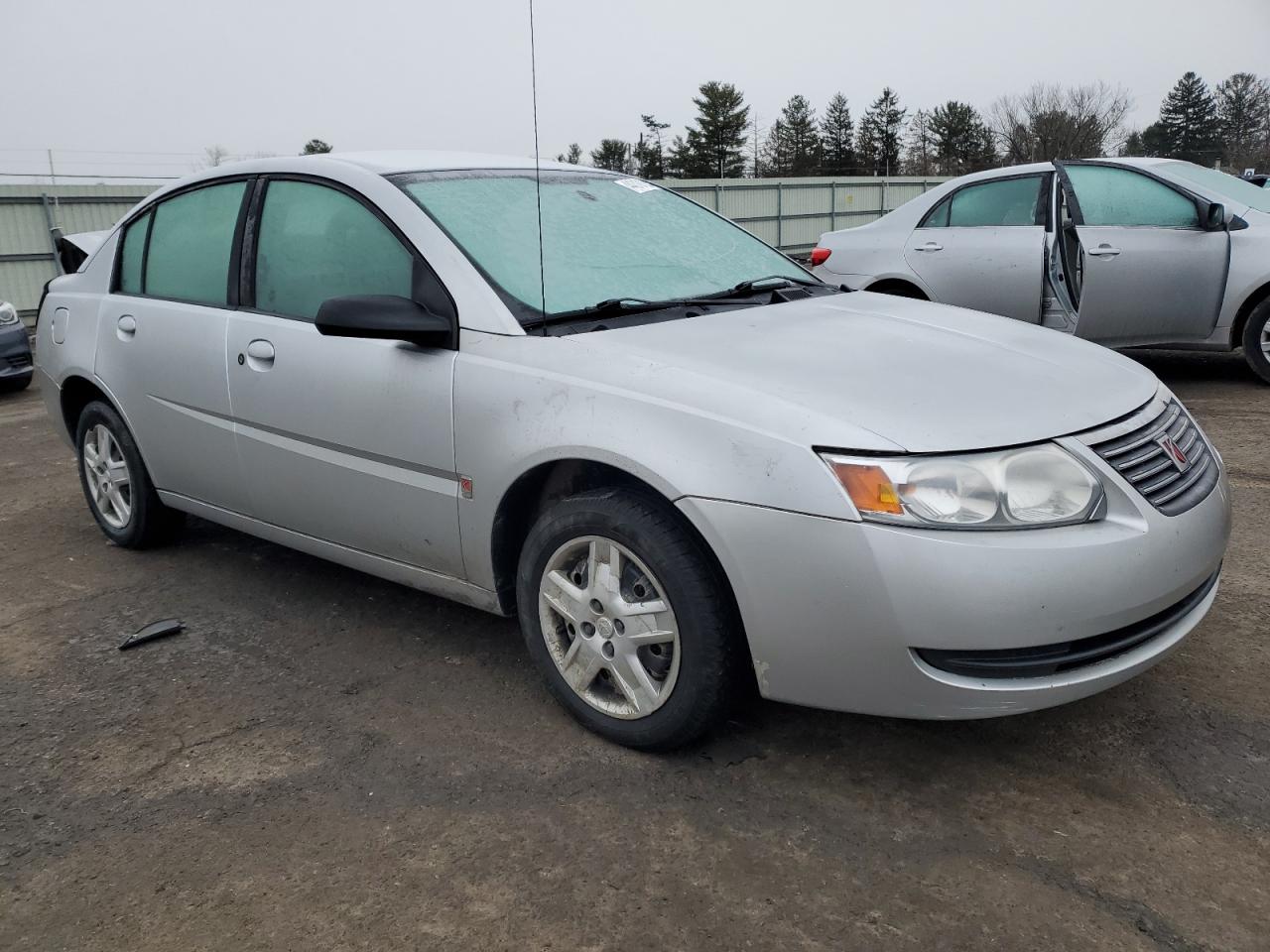 2007 Saturn ION - Image 4