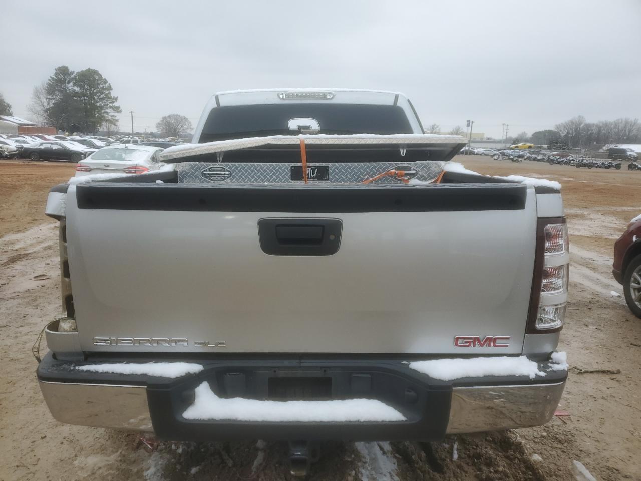 2012 GMC Sierra - Image 6