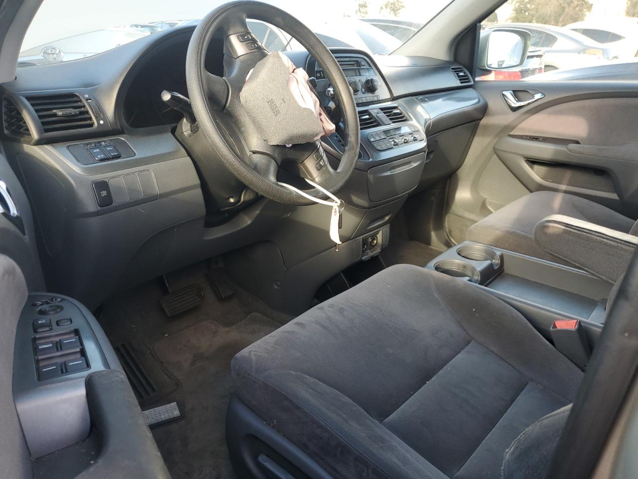 2005 Honda Odyssey - Image 8