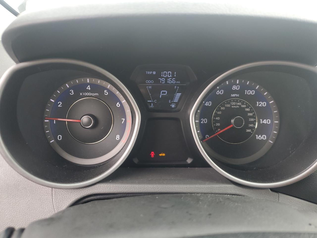 2012 Hyundai Elantra - Image 9