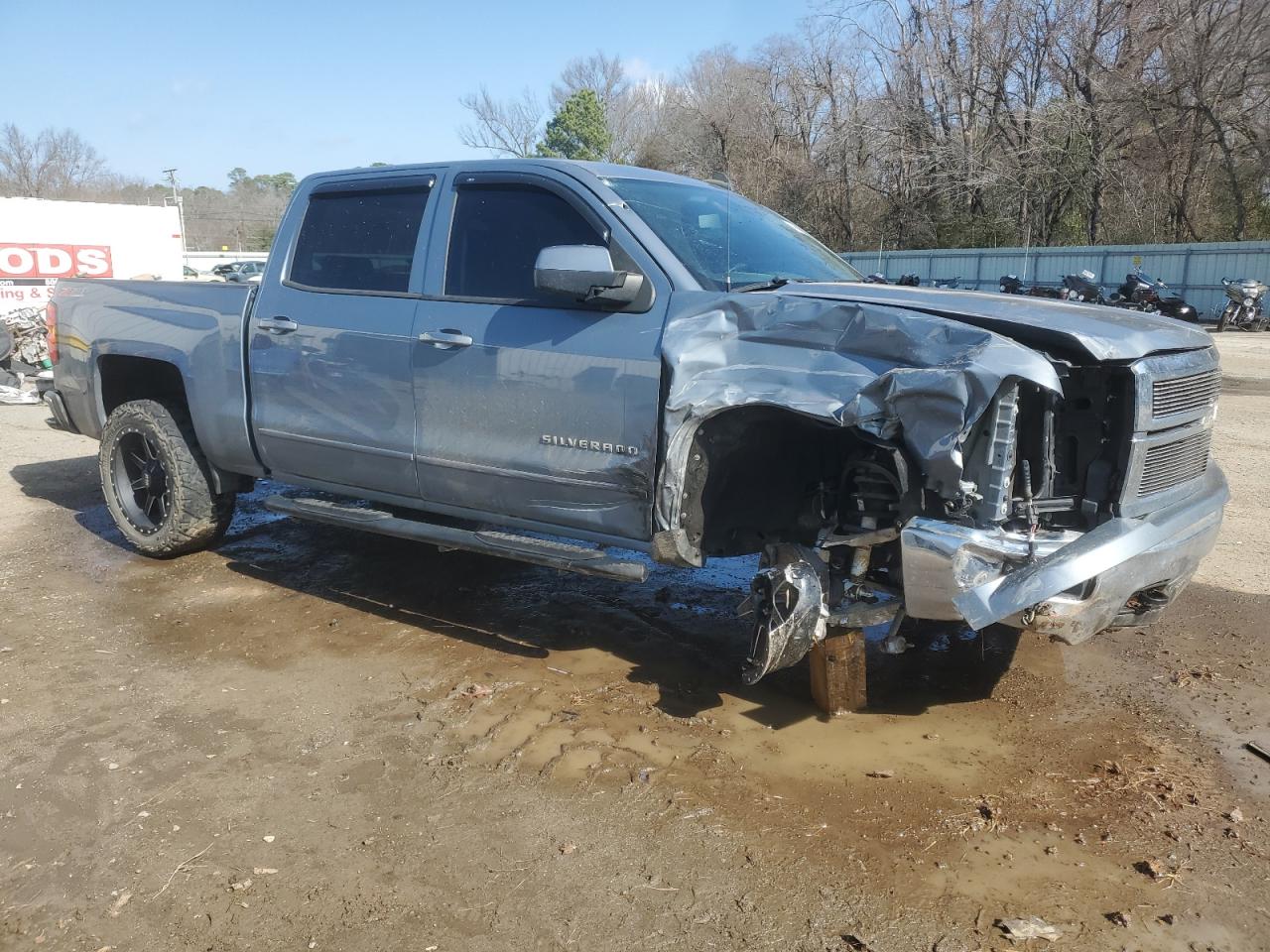 2015 Chevrolet Silverado - Image 4