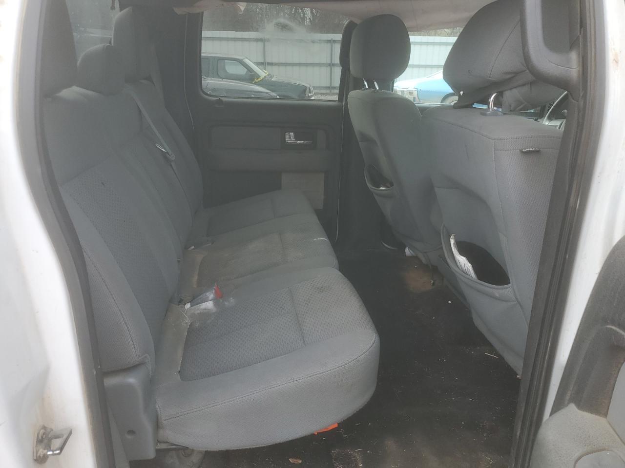 2014 Ford F-150 - Image 10