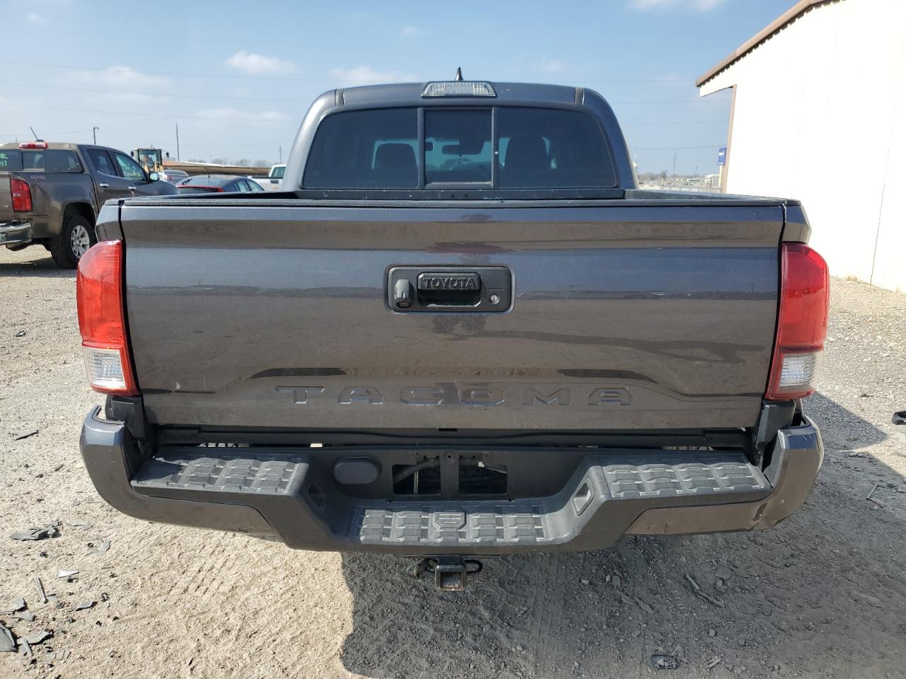 2018 Toyota Tacoma - Image 6