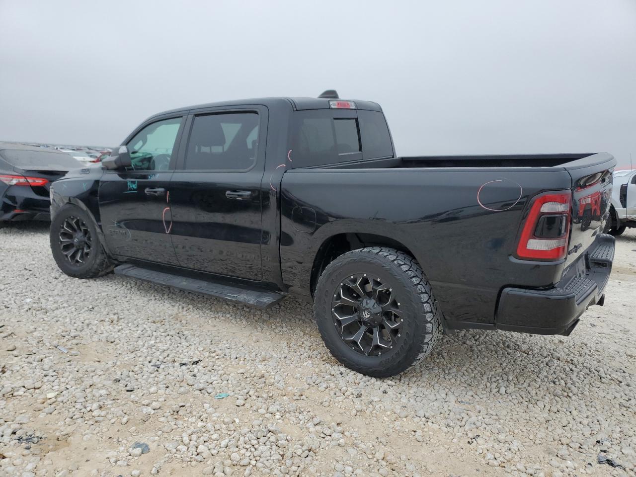 2019 RAM 1500 - Image 2