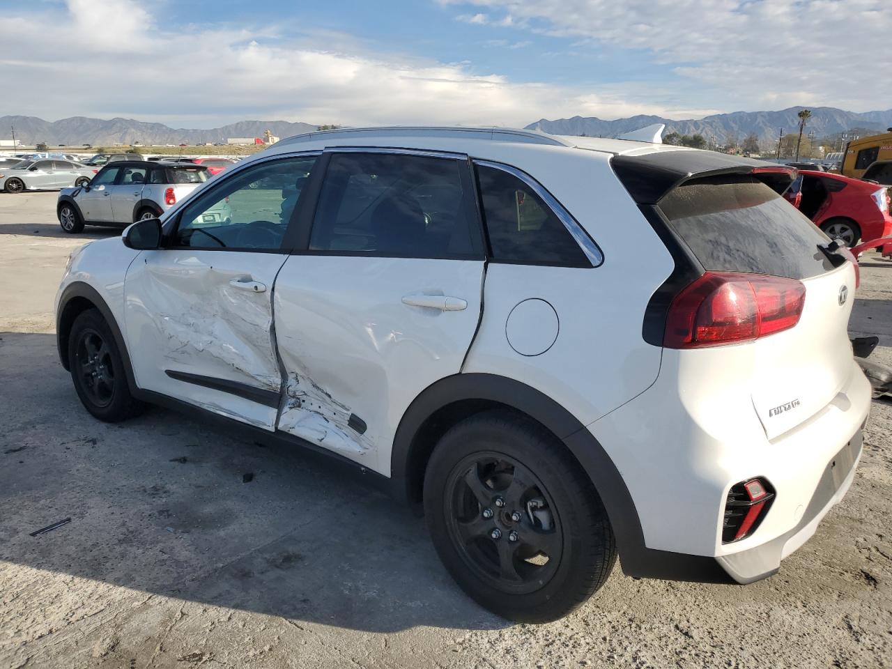 2020 Kia Niro - Image 2
