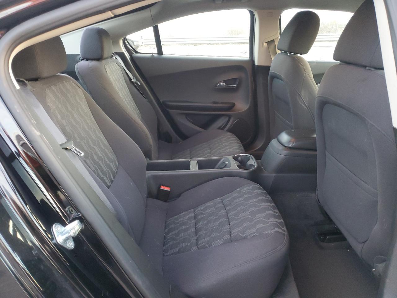 2015 Chevrolet Volt - Image 10