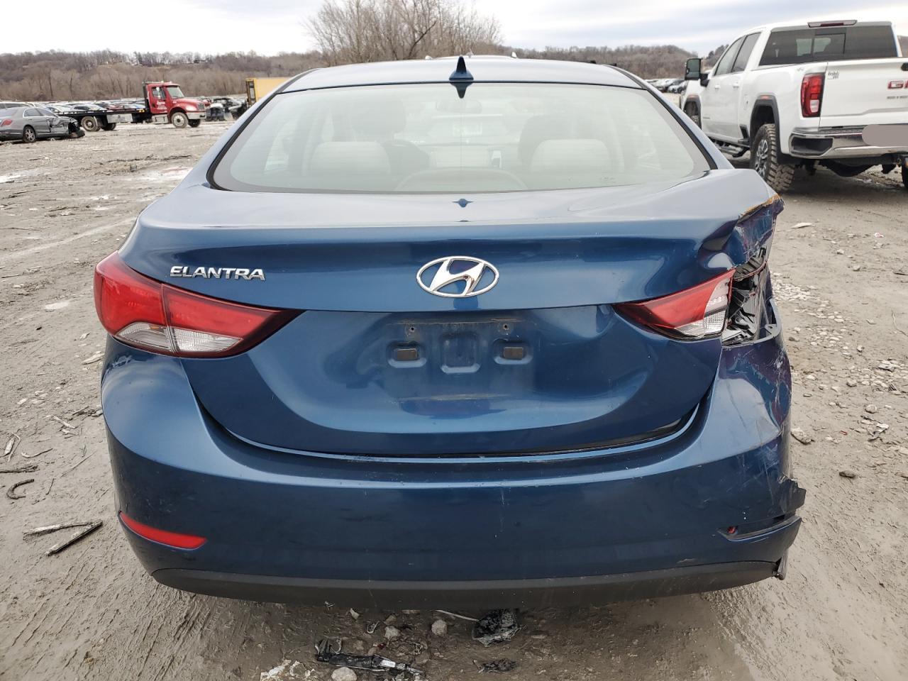 2014 Hyundai Elantra - Image 6
