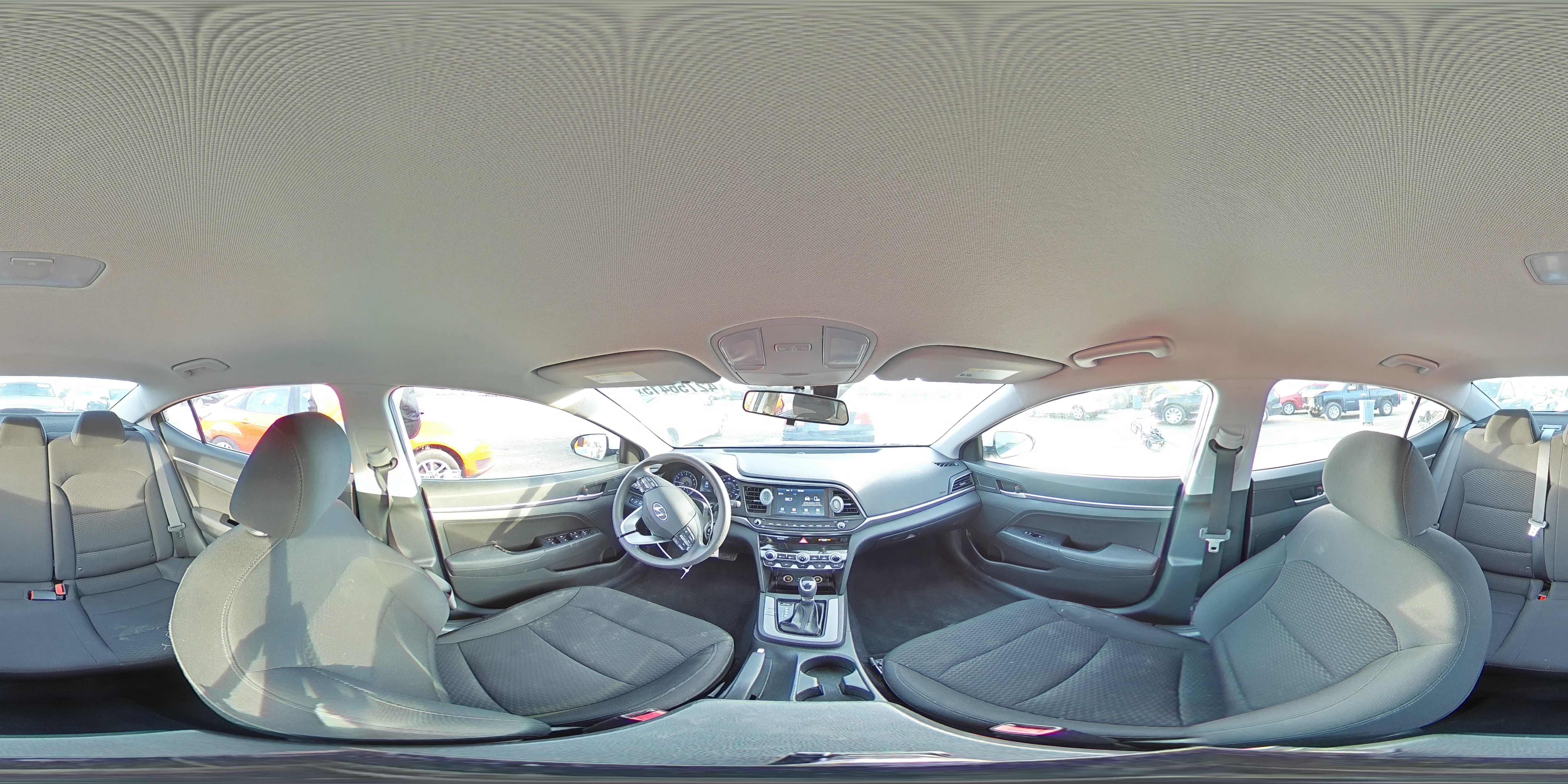 2020 Hyundai Elantra - Image 14