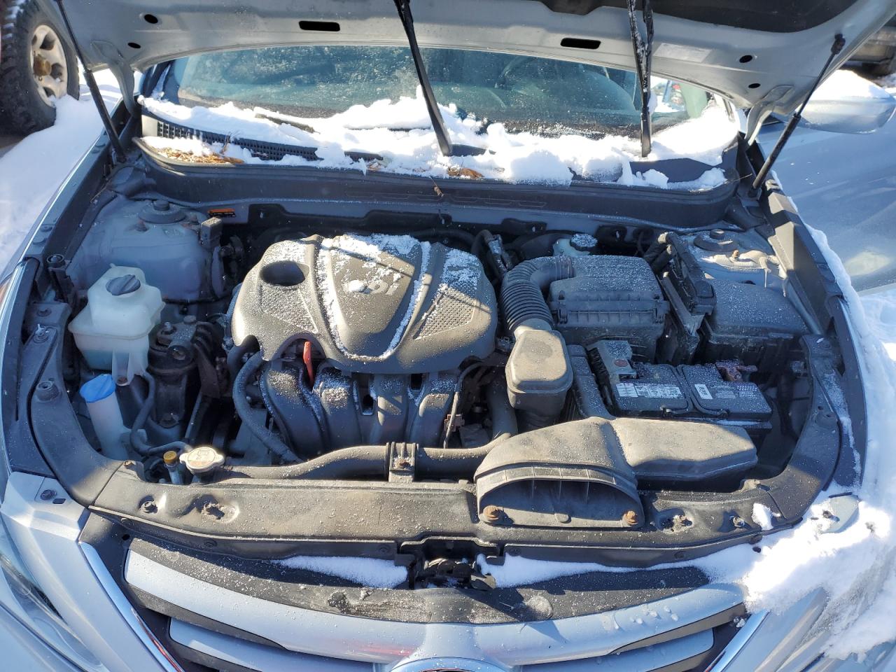 2014 Hyundai Sonata - Image 11