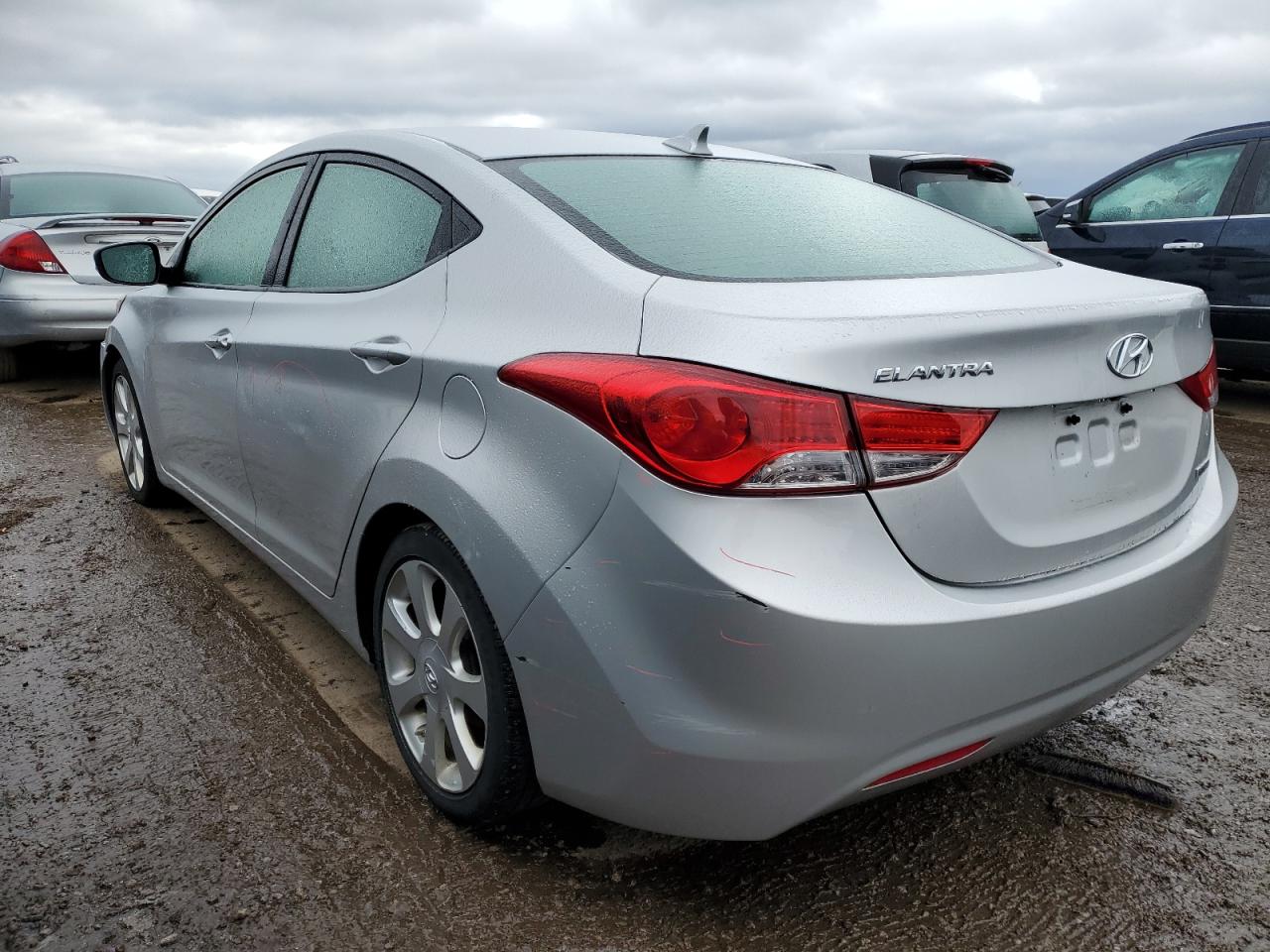 2012 Hyundai Elantra - Image 2