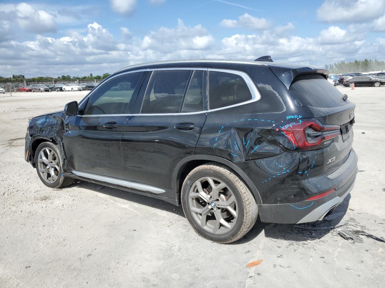 2022 BMW X3 - Image 2