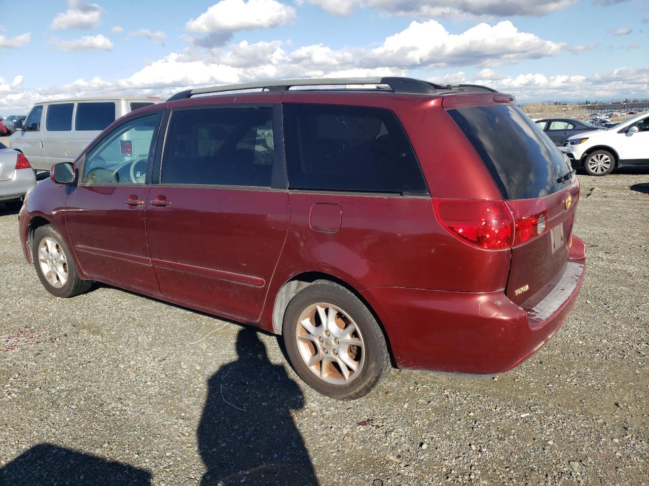 2006 Toyota Sienna - Image 2