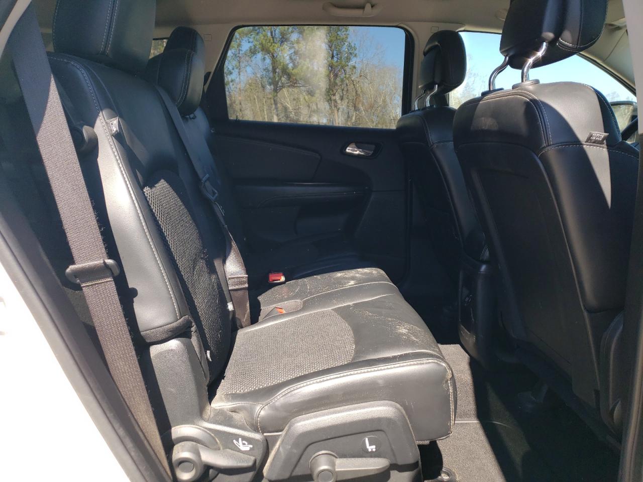 2017 Dodge Journey - Image 11