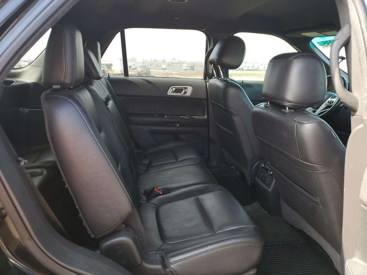2014 Ford Explorer - Image 12