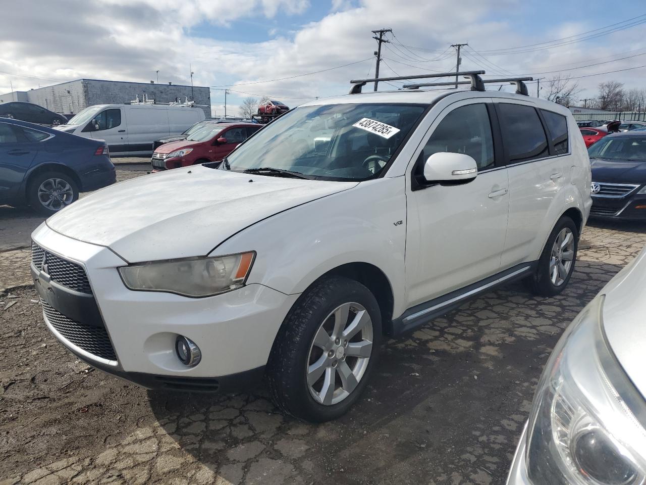 2011 Mitsubishi Outlander - Image 1