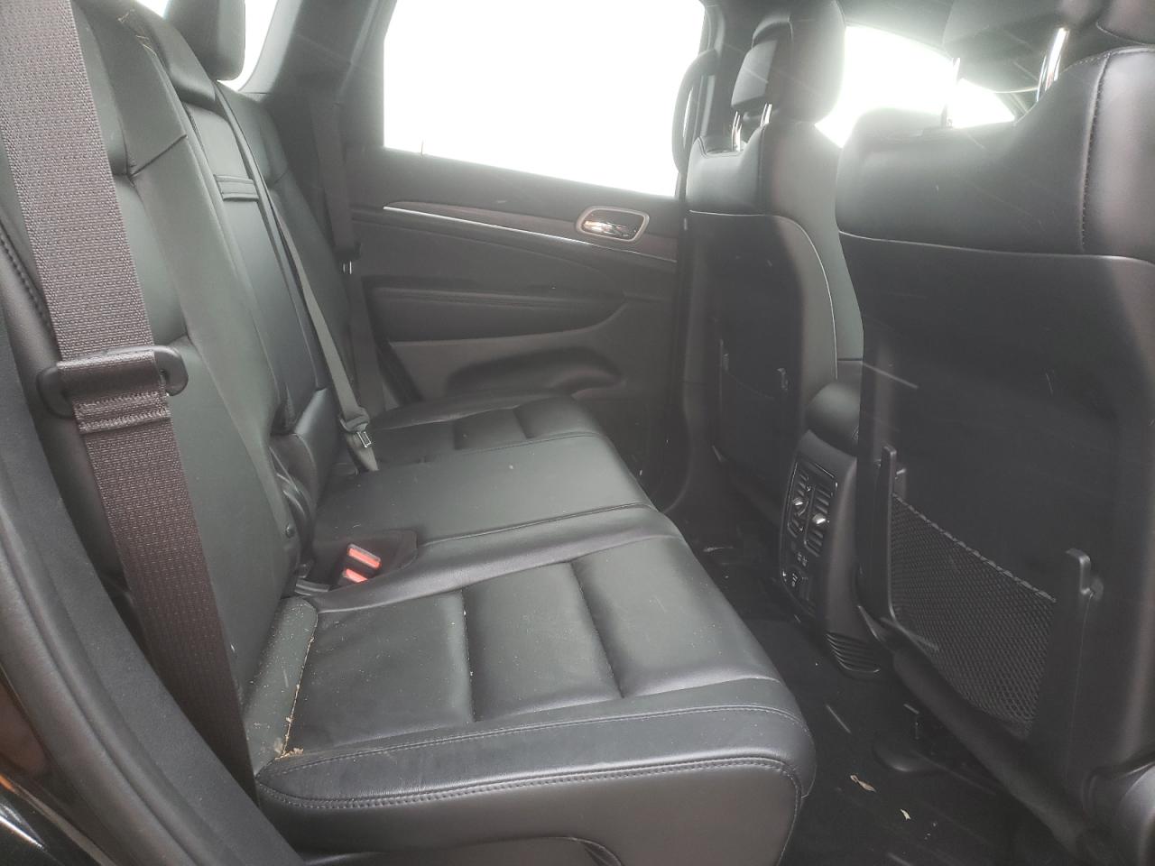 2020 Jeep Grand Cherokee - Image 11