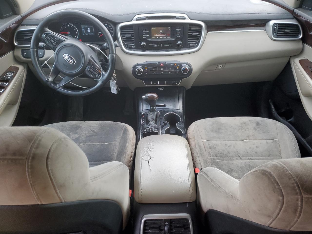 2016 Kia Sorento - Image 8