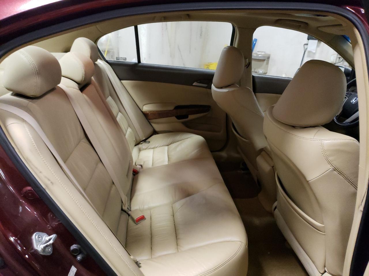 2009 Honda Accord - Image 10