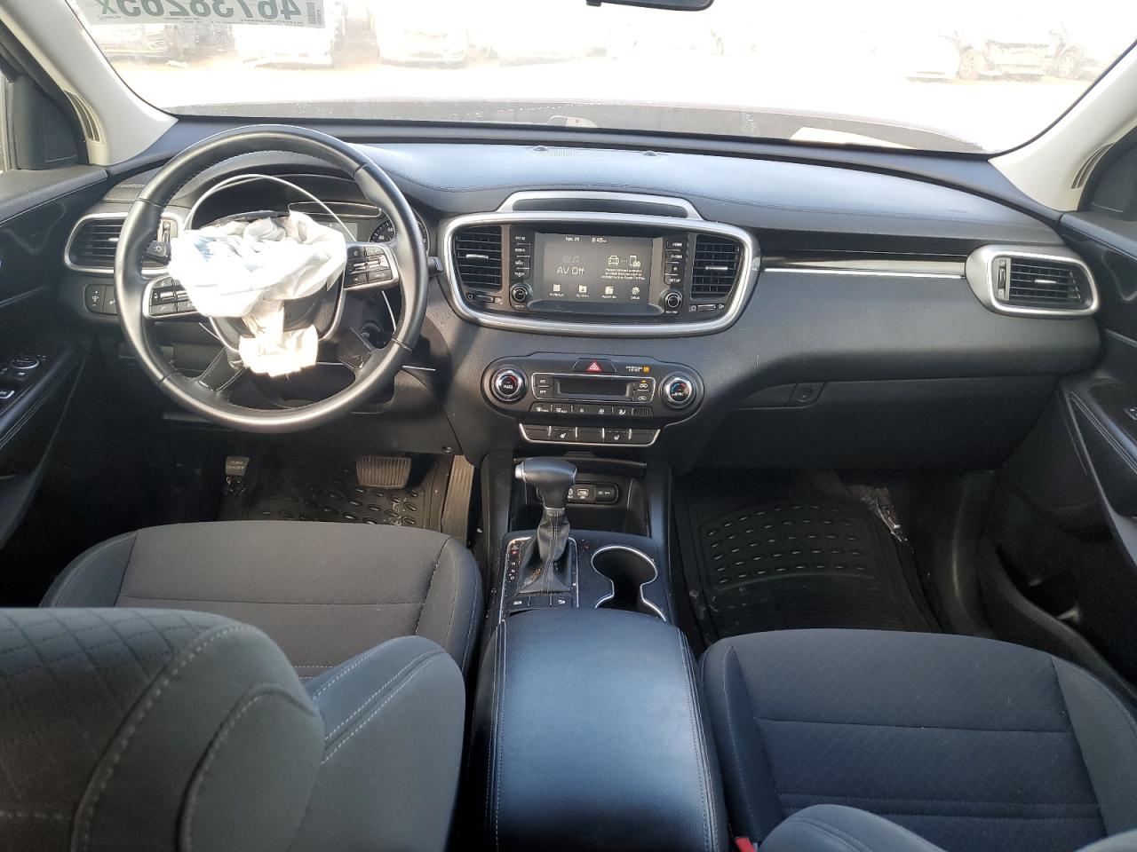 2020 Kia Sorento - Image 8