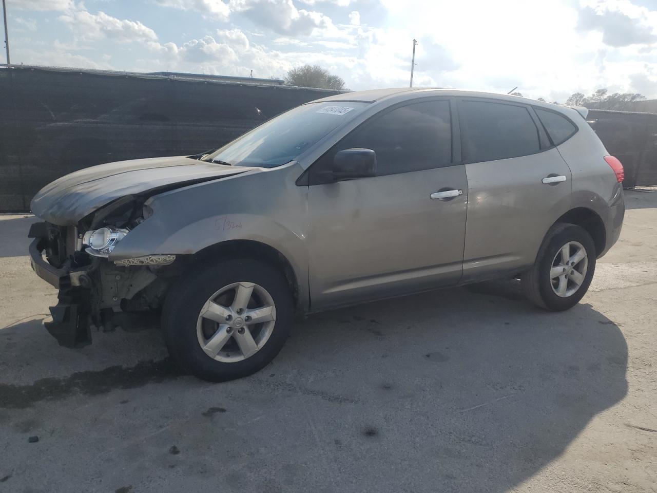 2010 Nissan Rogue - Image 1