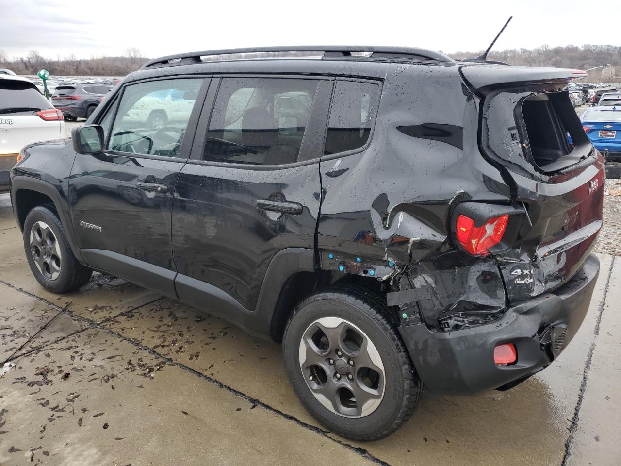 2017 Jeep Renegade - Image 2