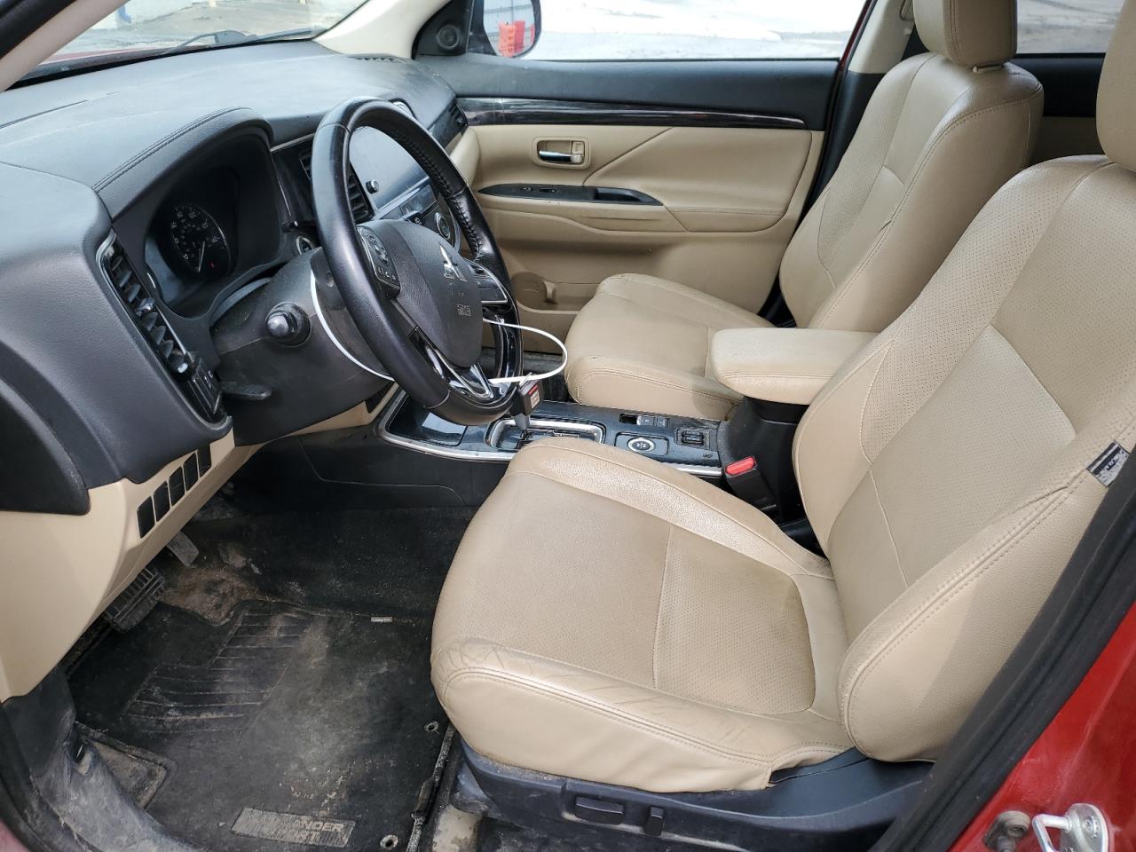 2017 Mitsubishi Outlander - Image 7