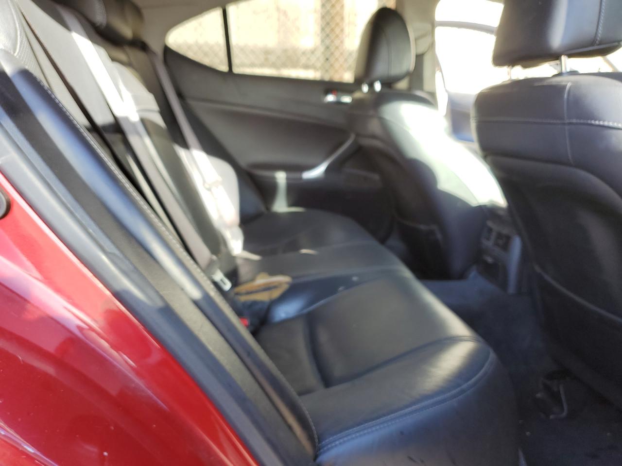 2009 Lexus IS - Image 10