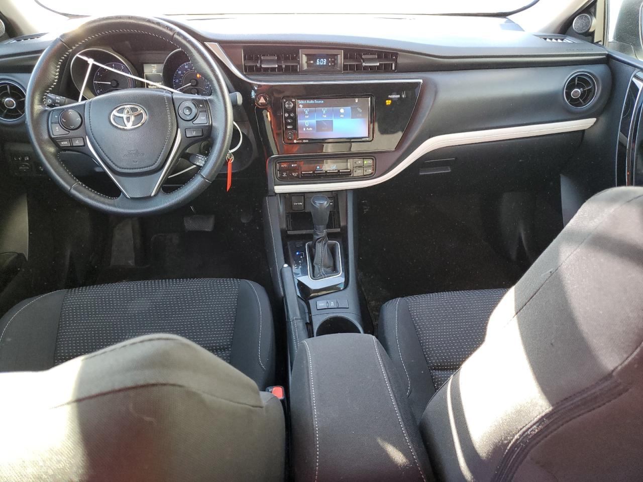 2017 Toyota Corolla - Image 8