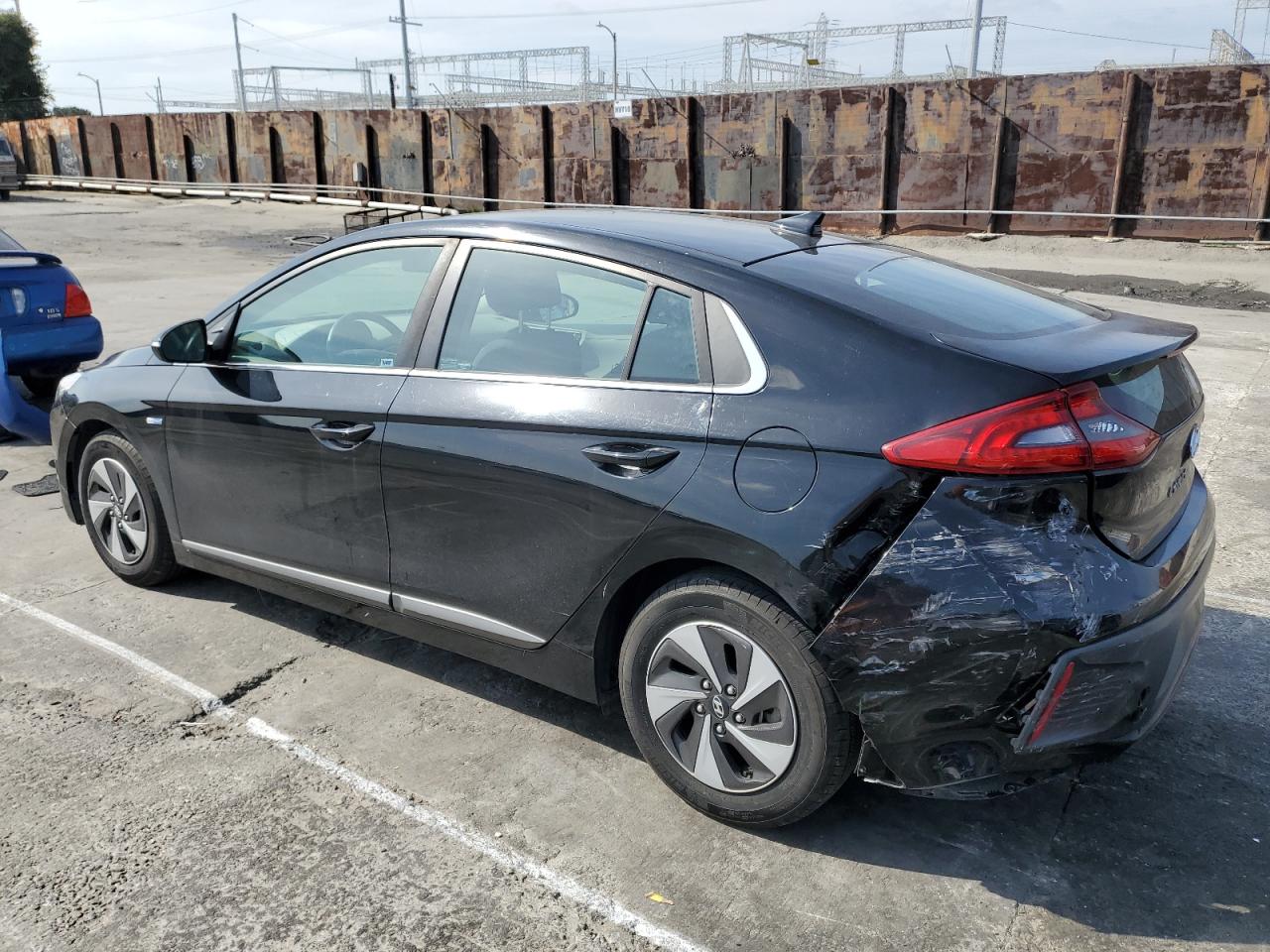 2017 Hyundai IONIQ - Image 2