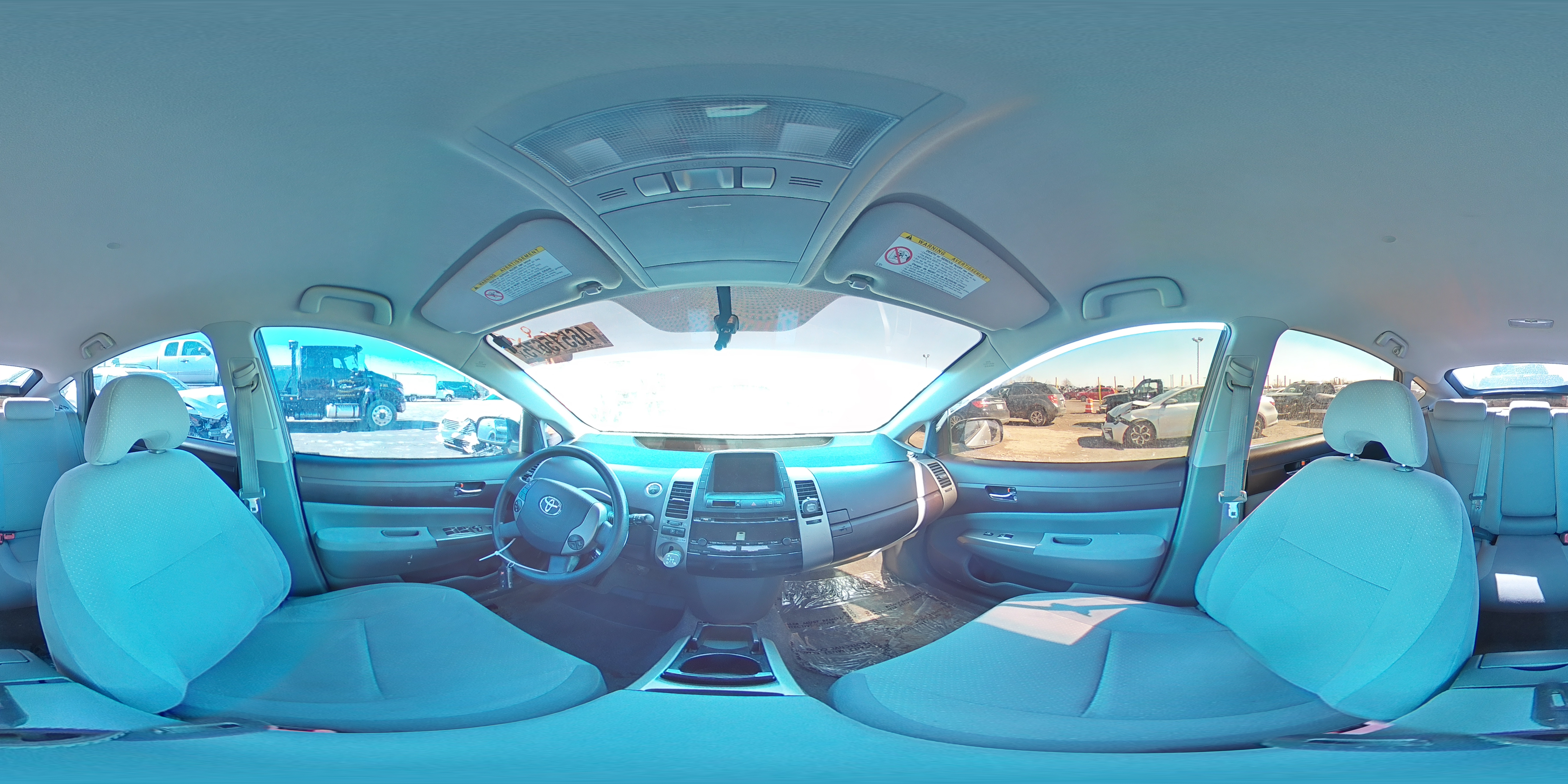 2005 Toyota Prius - Image 13