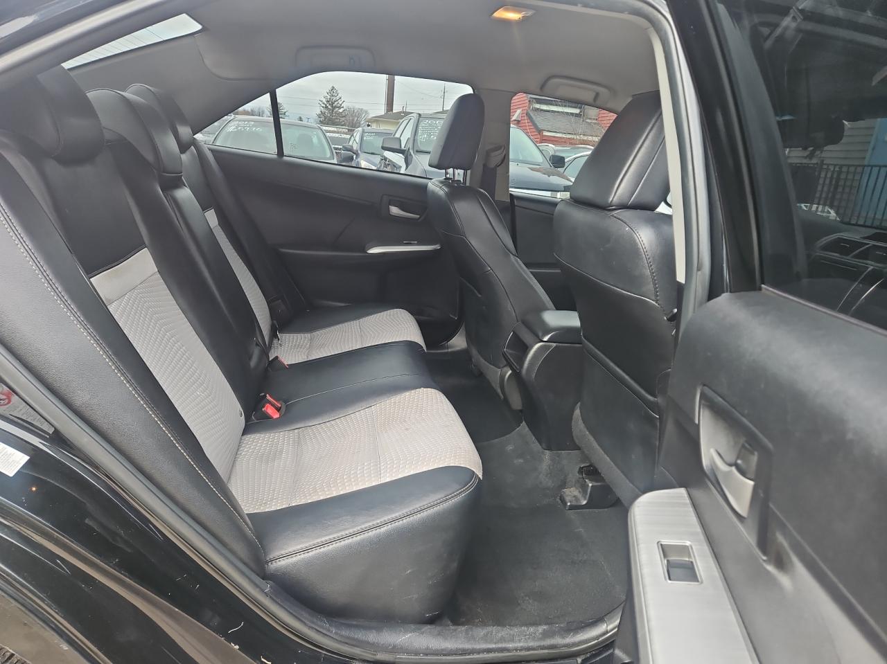 2014 Toyota Camry - Image 6