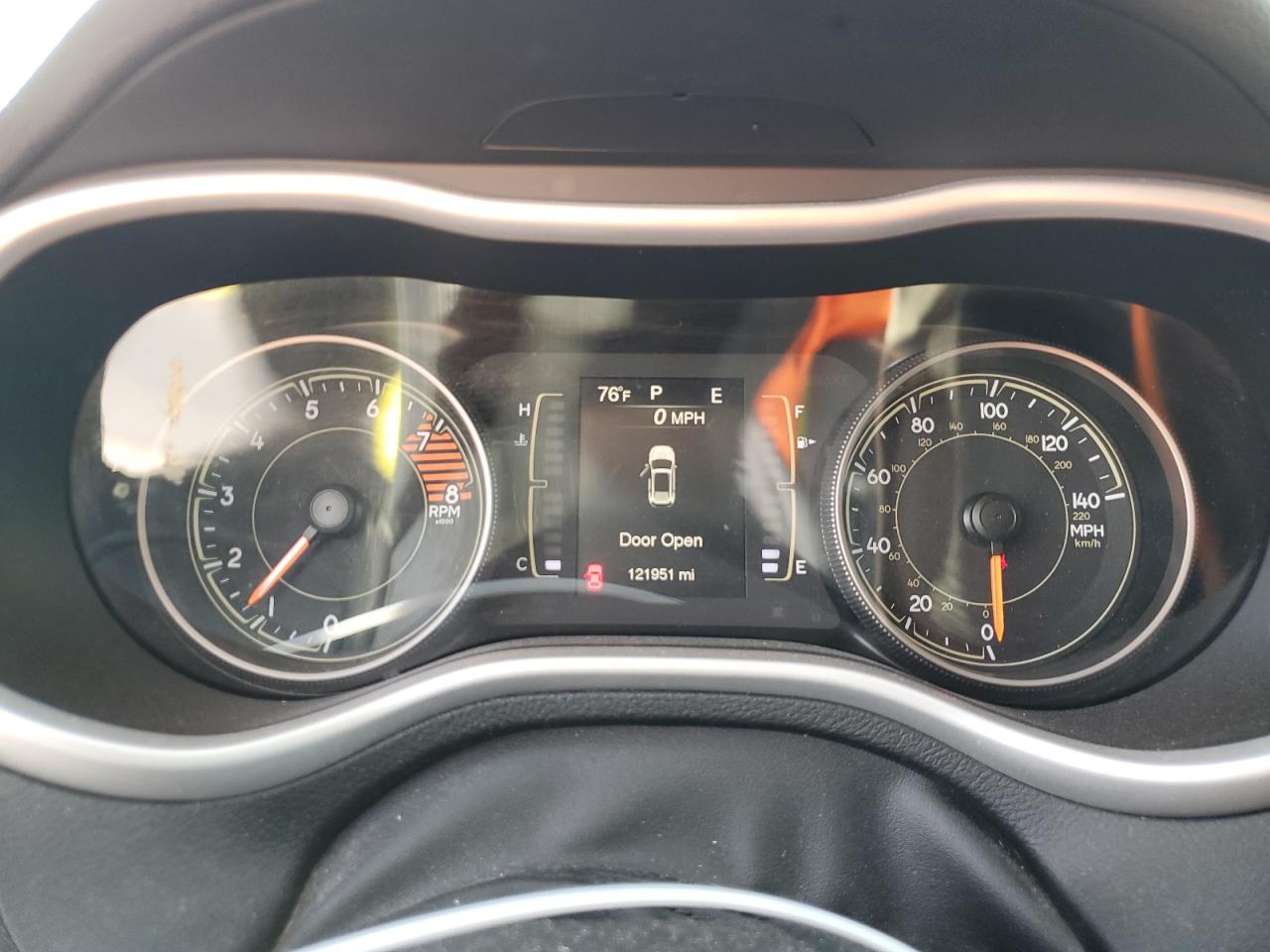 2018 Jeep Grand Cherokee - Image 9