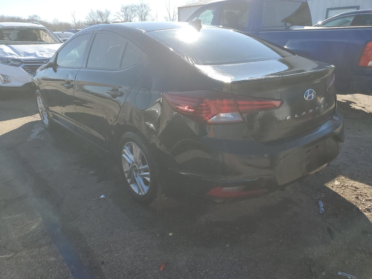 2020 Hyundai Elantra - Image 2