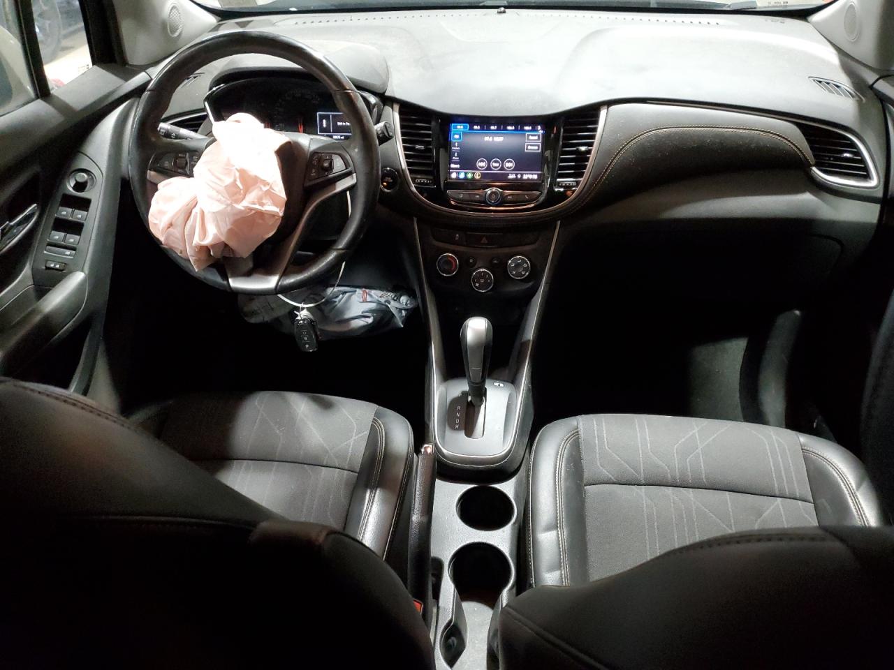 2022 Chevrolet Trax - Image 8