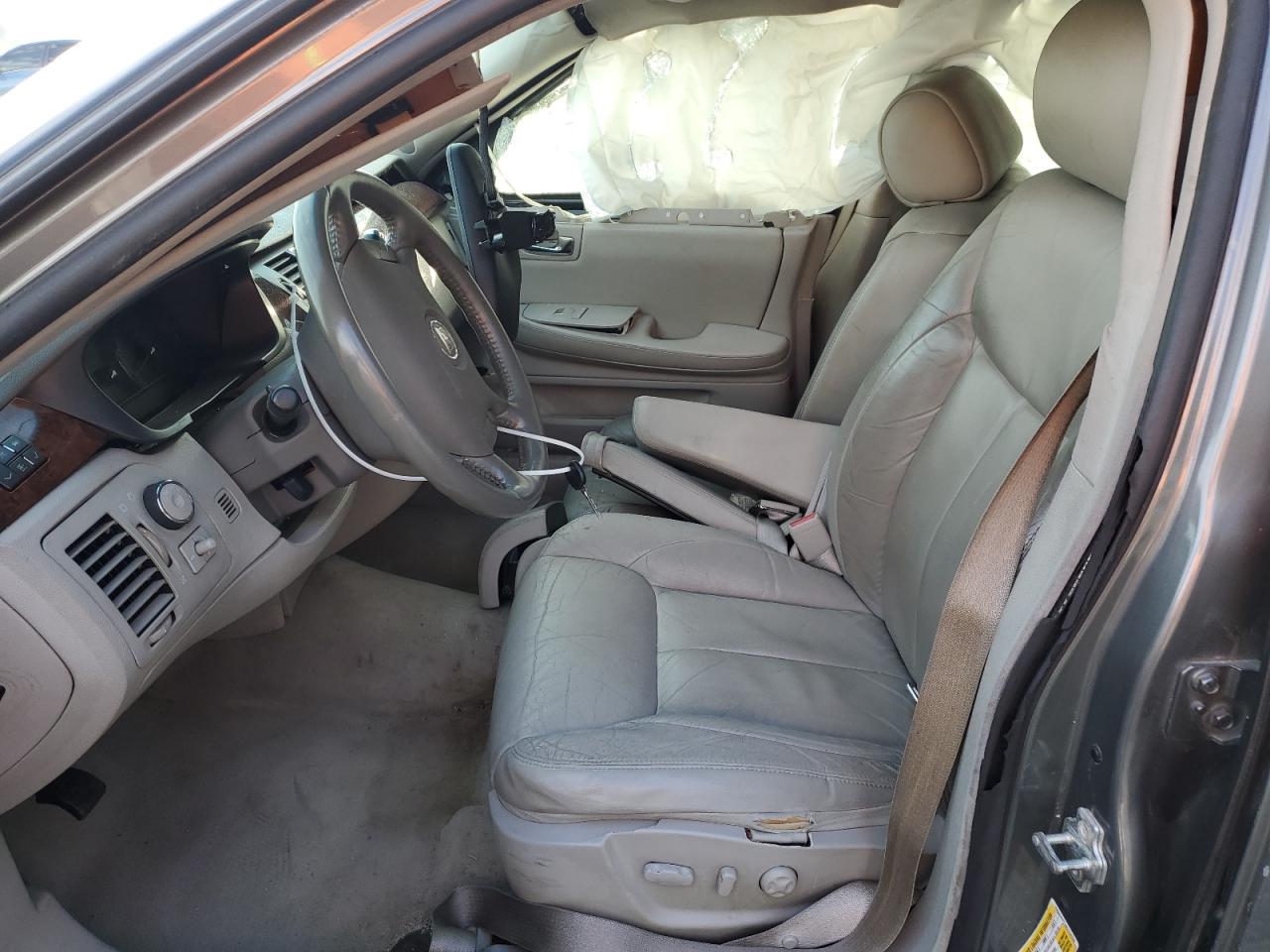2006 Cadillac DTS - Image 7