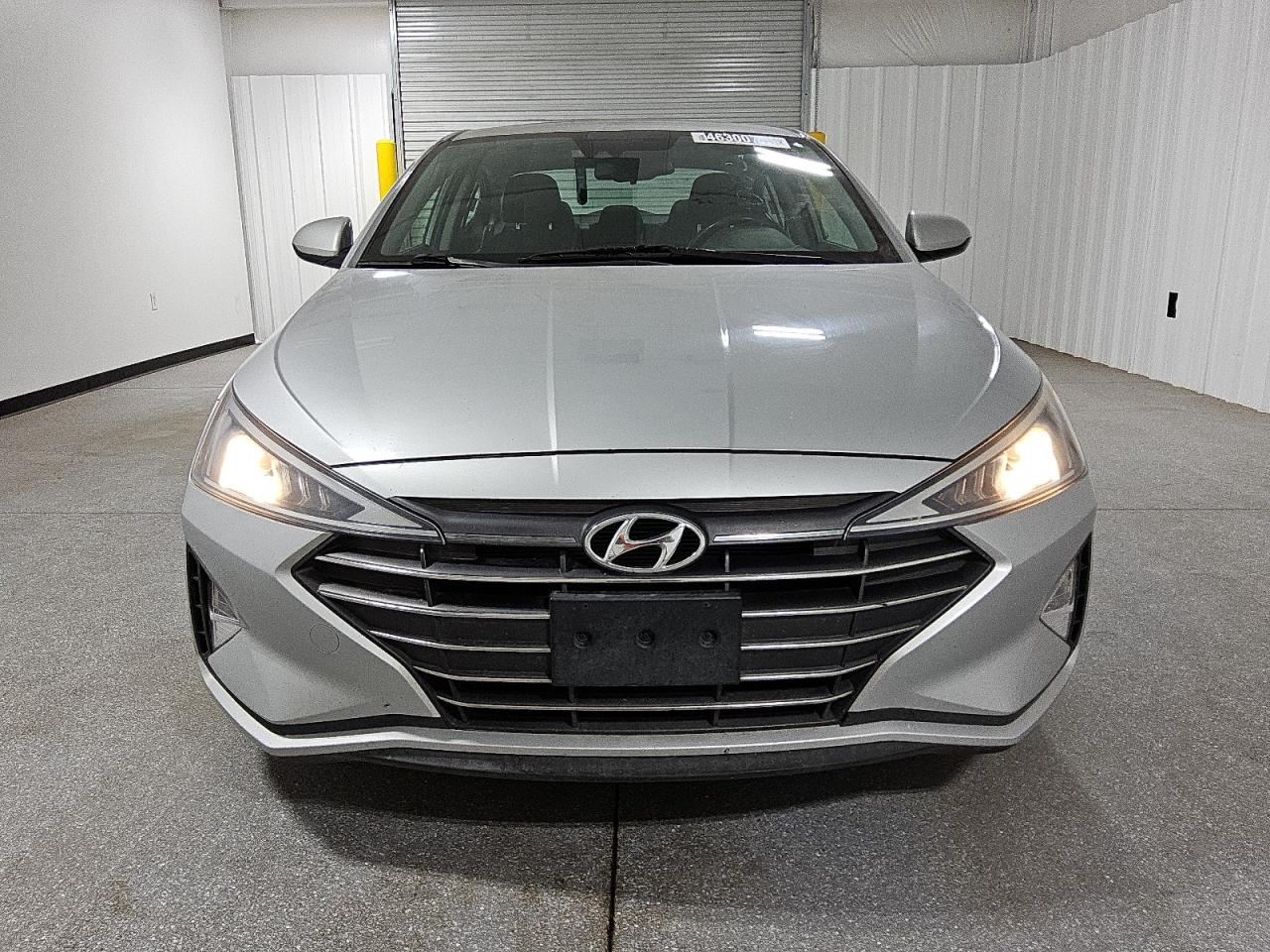 2019 Hyundai Elantra - Image 5