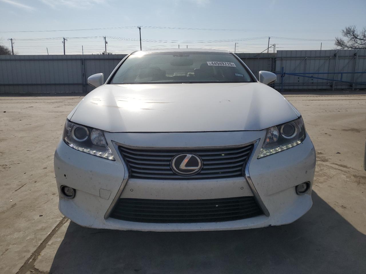 2014 Lexus ES - Image 5