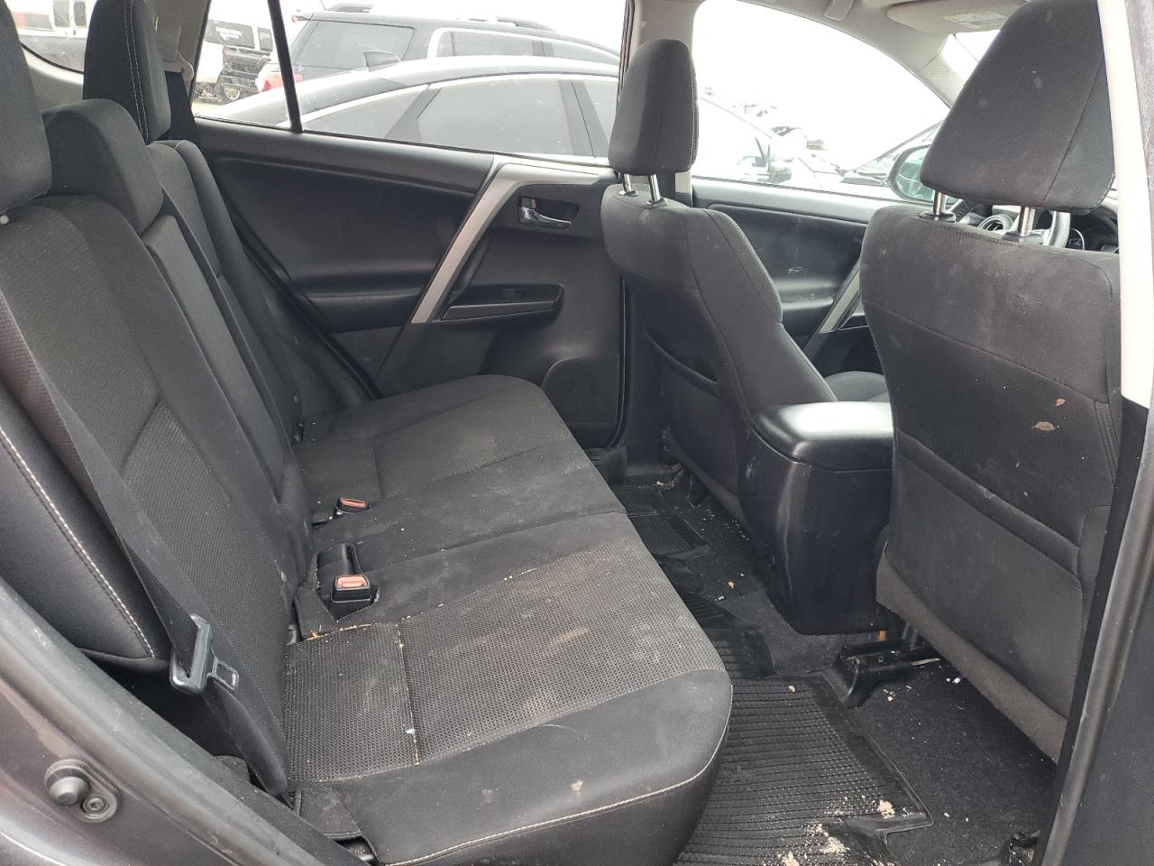 2018 Toyota RAV 4 - Image 11