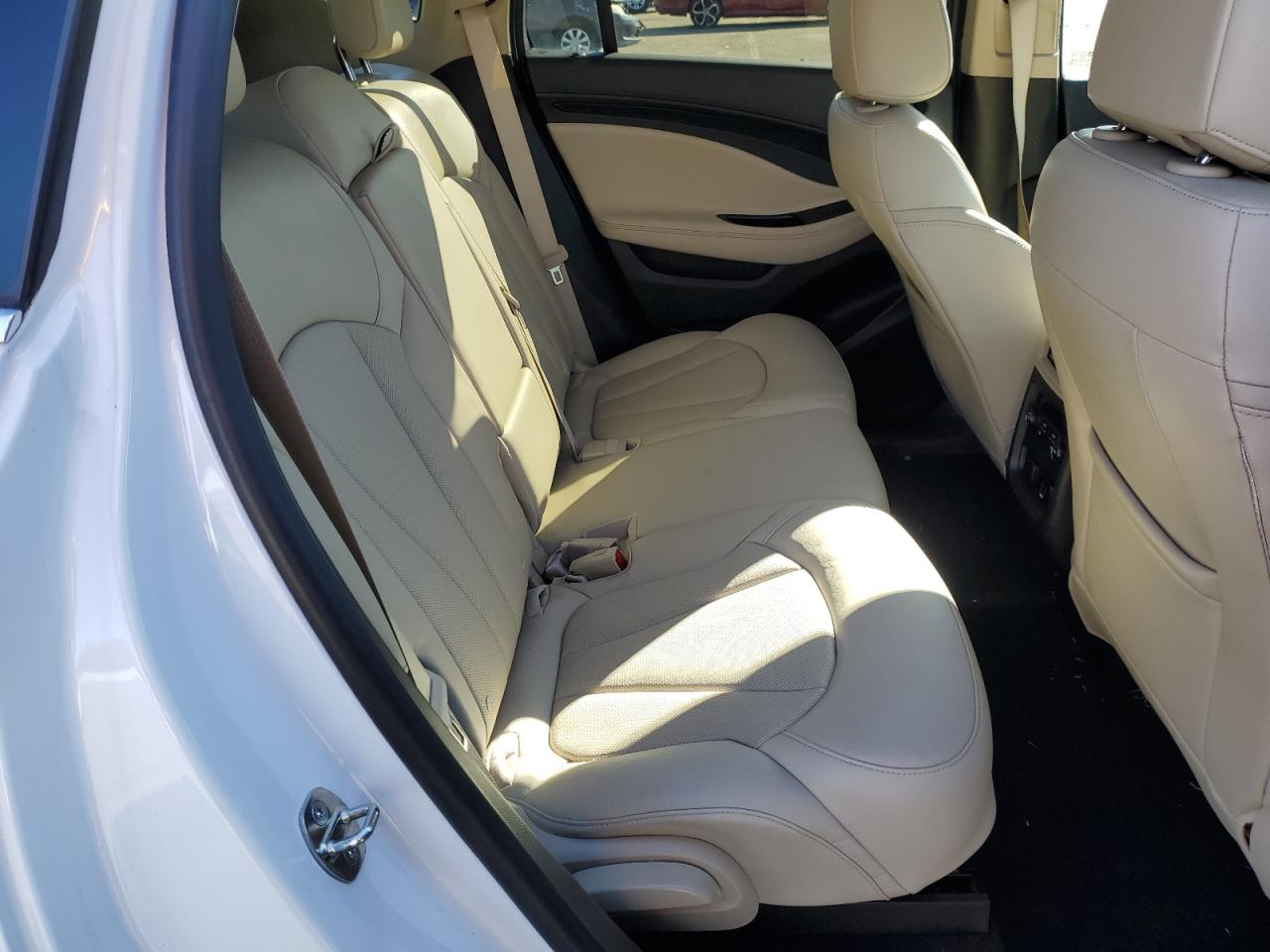2018 Buick Envision - Image 11