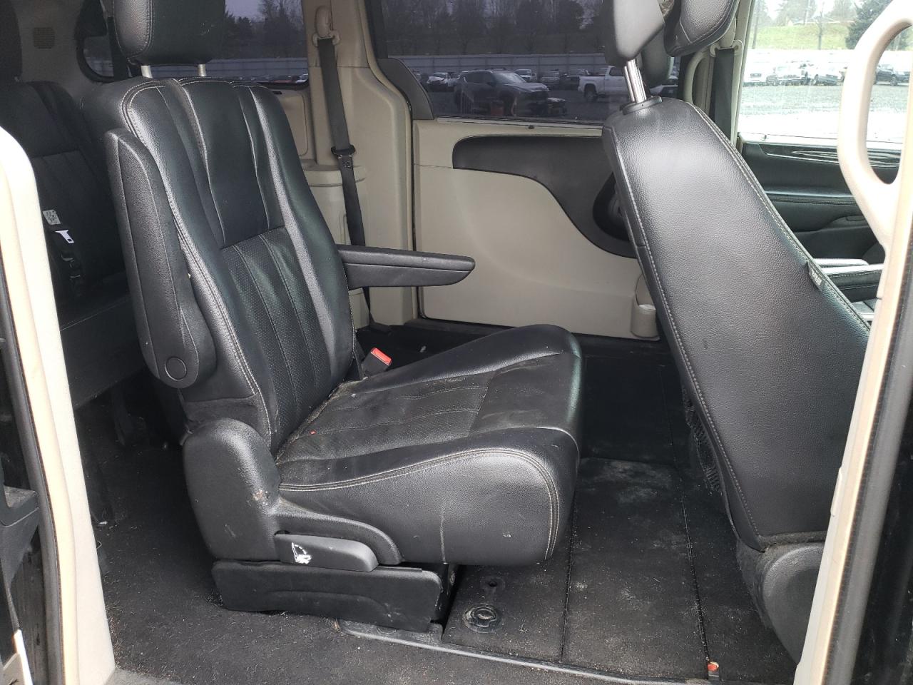 2013 Chrysler Town & Country Touring L VIN: 2C4RC1CG0DR583615 Lot: 46151785